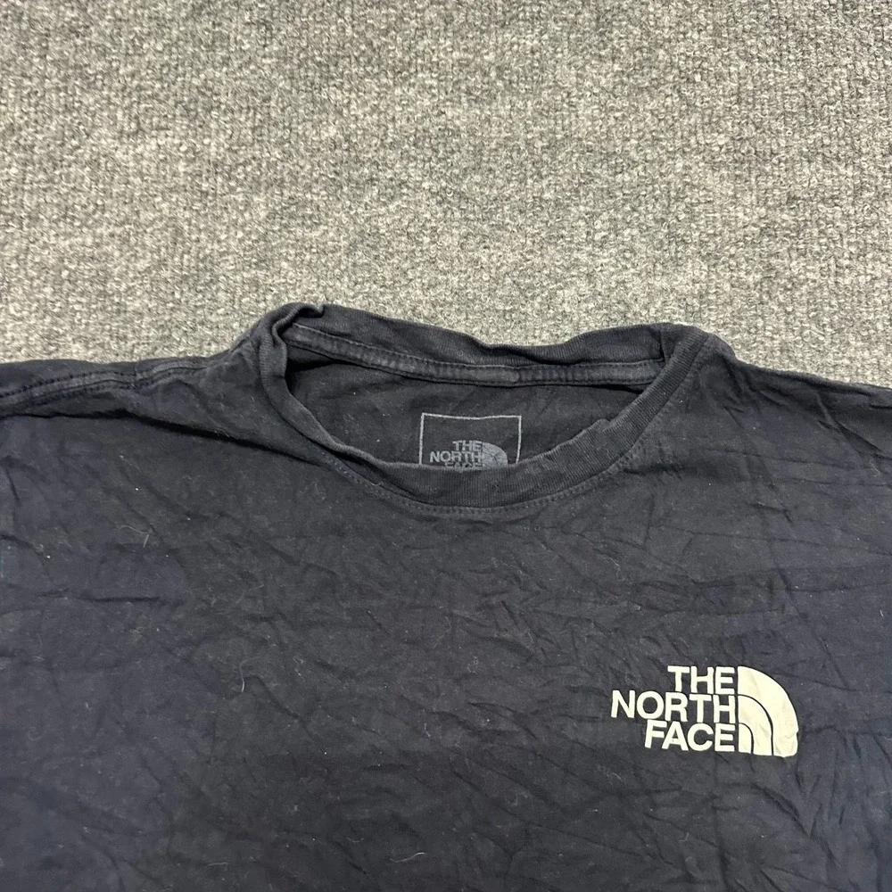 The North Face T-Shirt Mens Size M Navy Blue Bear Graphic Logo Distressed Hole